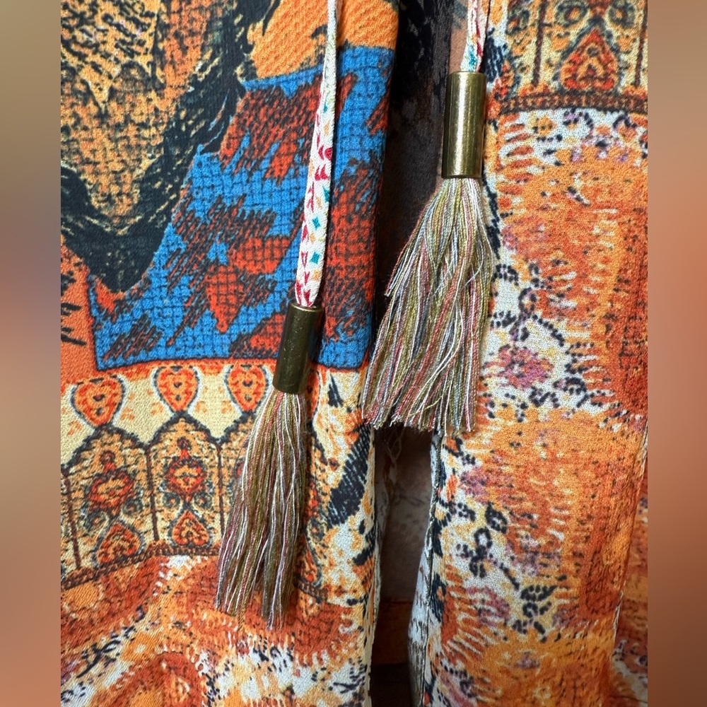 John Mark Beautiful Kimono - Picture 7 of 14